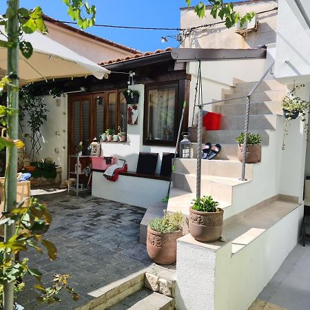 Apartments By The Sea Veli Losinj, Losinj - 19196 מראה חיצוני תמונה